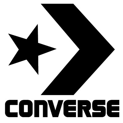 Logótipo preto da marca Converse com estrela, seta e texto CONVERSE em fundo branco