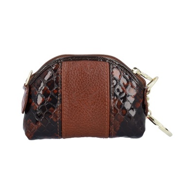 Carteira castanha pequena com couro texturizado e padrão de pele de réptil