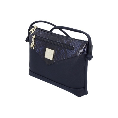 Mala de ombro preta texturizada com detalhes em pele de réptil azul e ferragens douradas