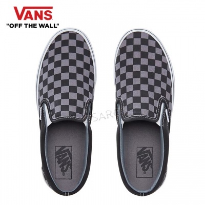 Ténis Vans slip-on com padrão de xadrez preto e cinza