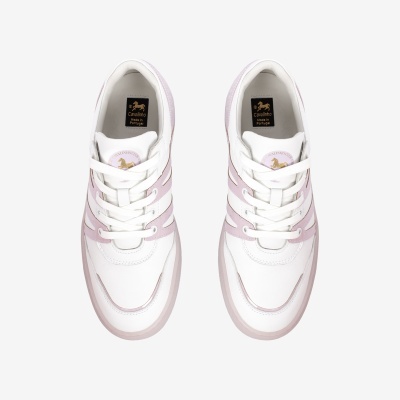 Sapatilhas brancas com detalhes cor de rosa e etiquetas Cavalinho