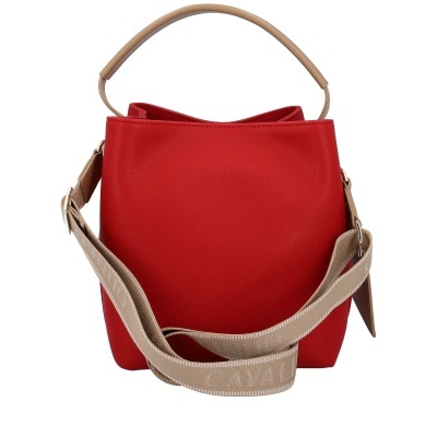 Mala vermelha com alça bege e correia ajustável de tecido com texto