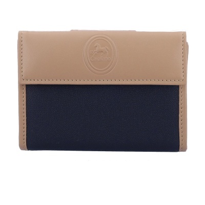 Carteira de pele bege e azul escuro com relevo e costuras
