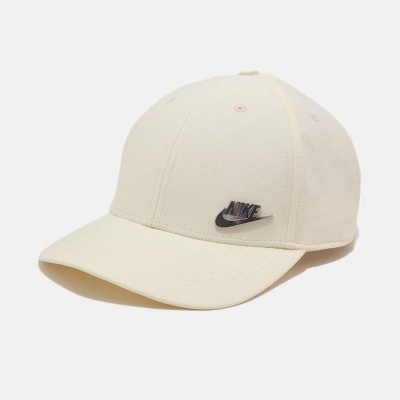 Boné bege com logo NIKE preto