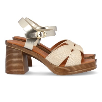 Sandálias de salto alto com tiras cruzadas bege e tira prateada