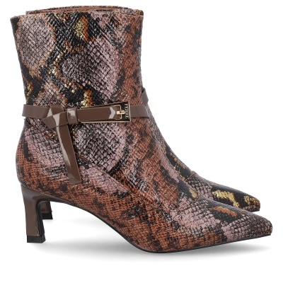 Botas femininas cano curto padrão pele de cobra castanho e dourado com salto