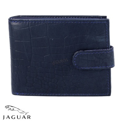 Carteira masculina azul escuro em couro com textura imitando pele de crocodilo e fecho por aba