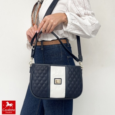Mala de senhora preta e branca com padrão acolchoado e detalhe metálico Cavalinho