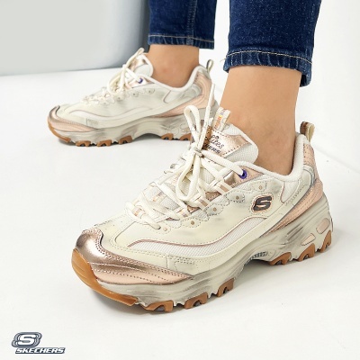 Ténis Skechers brancos com detalhes dourados e bege e sola castanha