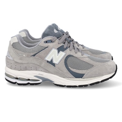 Sapatilhas New Balance cinzentas 2002R com camurça e malha