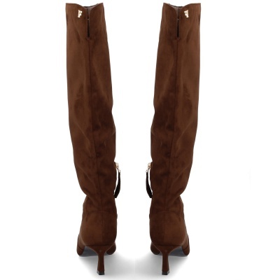 Botas altas castanhas com salto fino e detalhe dourado
