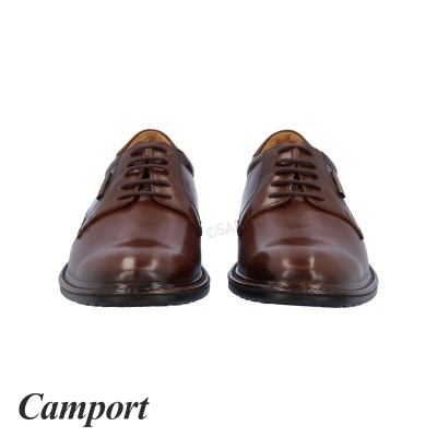 Sapatos masculinos de couro castanho com atacadores