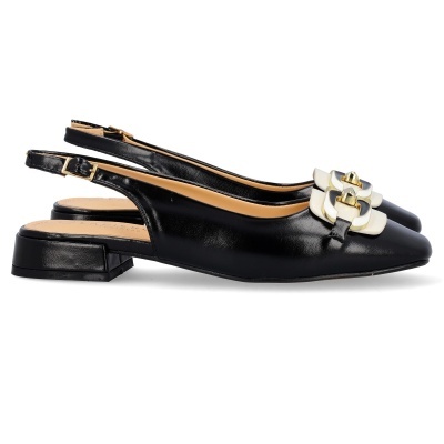 Sapatilhas pretas femininas em pele com aplique geométrico branco e dourado