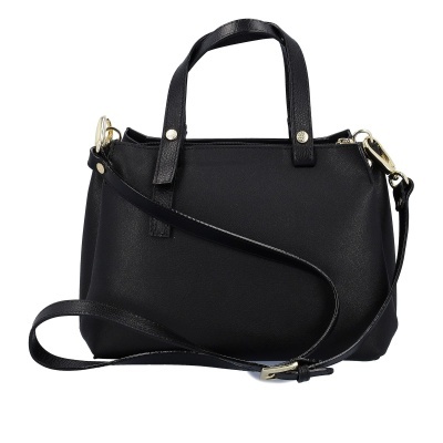 Mala preta de mão com alça longa ajustável e ferragens douradas