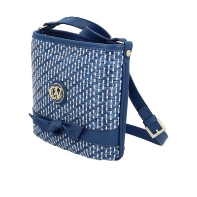 Mala de mão azul com padrão entrelaçado branco e laço