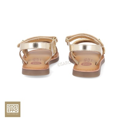 Sandálias douradas Gioseppo vista traseira