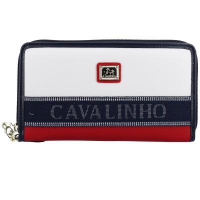 Carteira retangular tricolor com fecho e logo metálico da marca Cavalinho