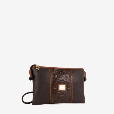 Bolsa tiracolo castanho escuro com detalhes marron claro e logótipo metálico