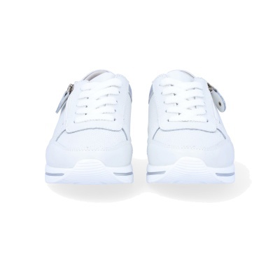 Par de sapatilhas brancas com atacadores e zipper prateado