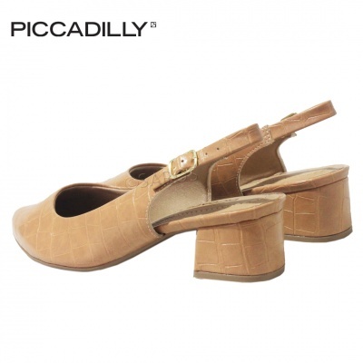 Sapatos femininos de salto médio caramelo com textura croco e fivela dourada