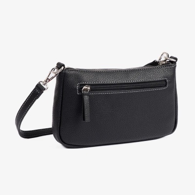 Mala tiracolo preta em material sintético com textura granulada e bolso exterior