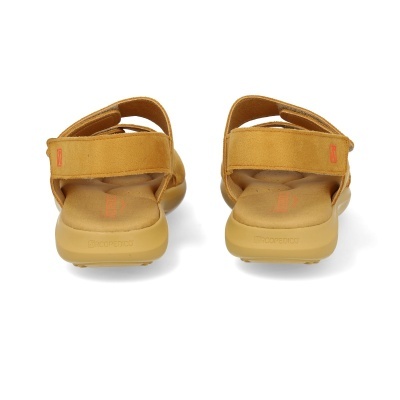 Sandálias castanho claro vistas de trás com tiras de velcro e sola bege