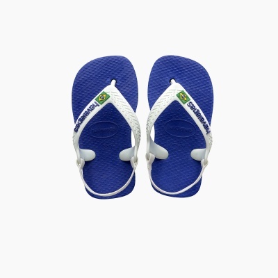 Chinelos Havaianas azul royal com tiras brancas e bandeira do Brasil.