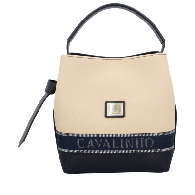 Mala de mão Cavalinho bege e azul escuro com alça preta e placa metálica dourada