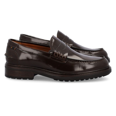 Sapatos mocassim de senhora em pele castanha brilhante