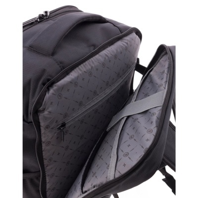 Mochila preta com interior cinzento acolchoado para portátil e bolso interior com fecho