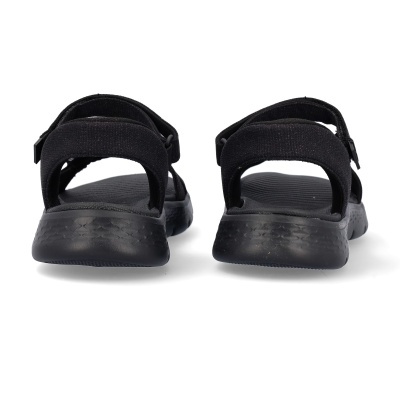 Sandálias pretas desportivas vistas de trás