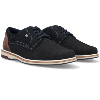 Sapatos masculinos preto e castanho com sola branca e atacadores