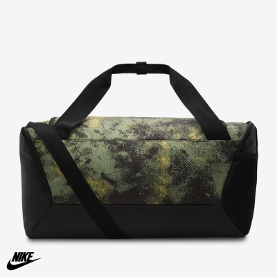 Mala desportiva Nike verde camuflada com alças pretas