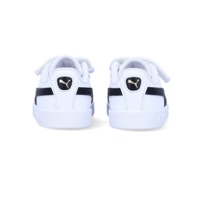 Sapatilhas infantis PUMA brancas com detalhes pretos e dourados vista traseira