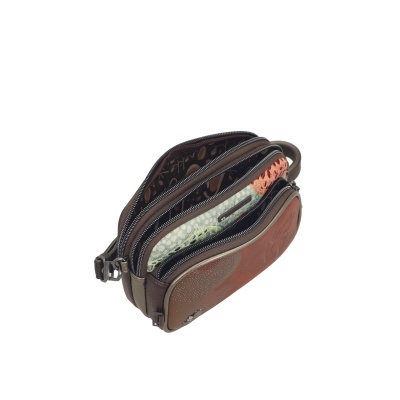 Bolsa castanha com compartimentos e design colorido