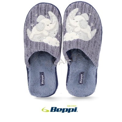 Chinelos de quarto cinza com elefante bordado e interior felpudo azul da marca Beppi