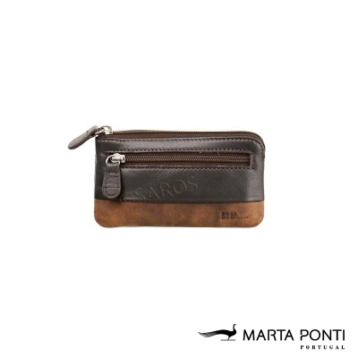 Carteira de pele castanha com fechos de correr e detalhes de marcas gravadas