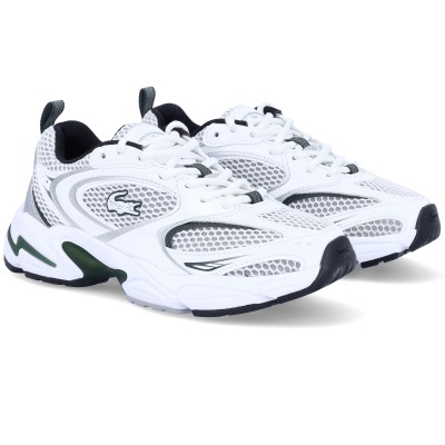 Sapatilhas desportivas brancas com detalhes cinzentos e pretos em cada lado