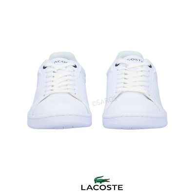 Sapatilhas brancas Lacoste com logo