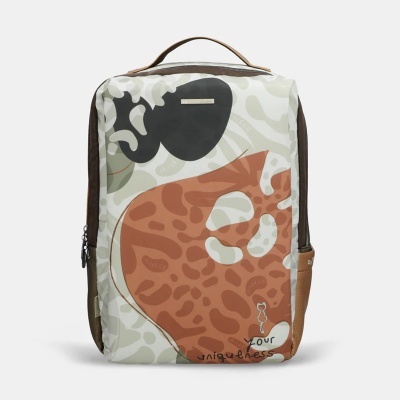 Mochila abstrata com padrão colorido e texto your uniqueness