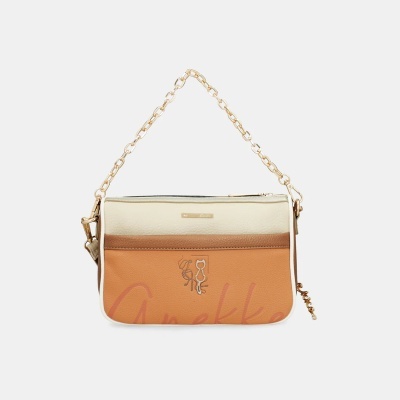 Bolsa de mão ou ombro multicor com alça de corrente dourada e detalhe de gatos em metal