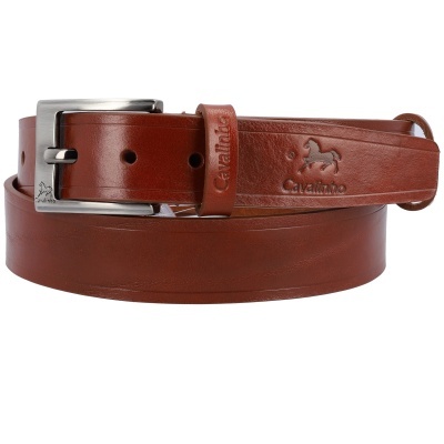 Cinto de couro castanho com fivela metálica prateada e logo Cavalinho