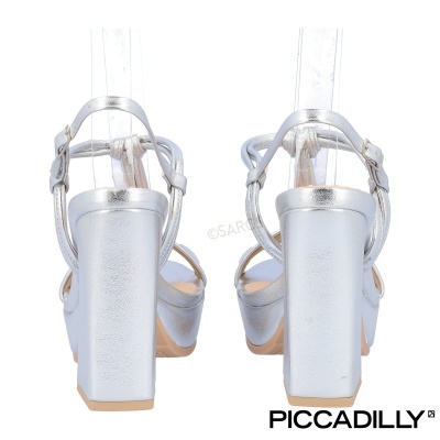 Sandálias femininas prateadas com salto quadrado