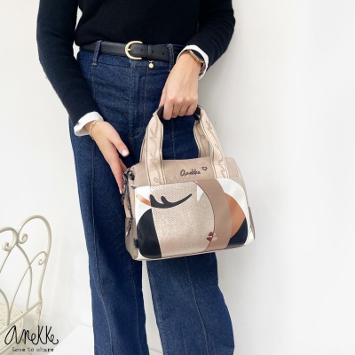 Mala de mão Anekke com padrão abstrato em tons neutros