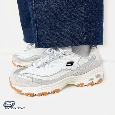 Ténis Skechers brancos com detalhes prateados e sola bege