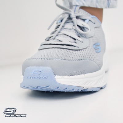 Ténis cinza claro Skechers com detalhes em azul e sola branca
