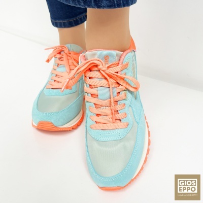 Ténis de senhora azul claro e laranja com sola e atacadores laranja