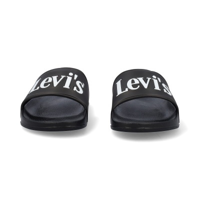 Chinelos pretos Levis com logo branco na tira