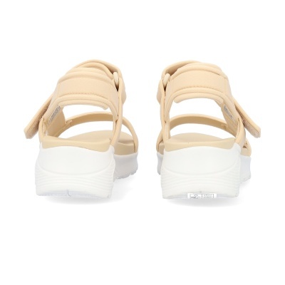 Sandálias femininas bege com sola branca vista de trás