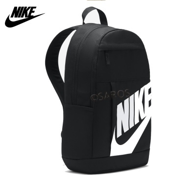 Mochila preta Nike com logotipo branco grande na parte frontal